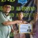 Wujudkan Komitmen Perkuat Pendidikan Keagamaan, Wakil Ketua I DPRD Provinsi Jambi Ivan Wirata Serahkan Bantuan 50 Juta Untuk MDTA Al-Irsyad